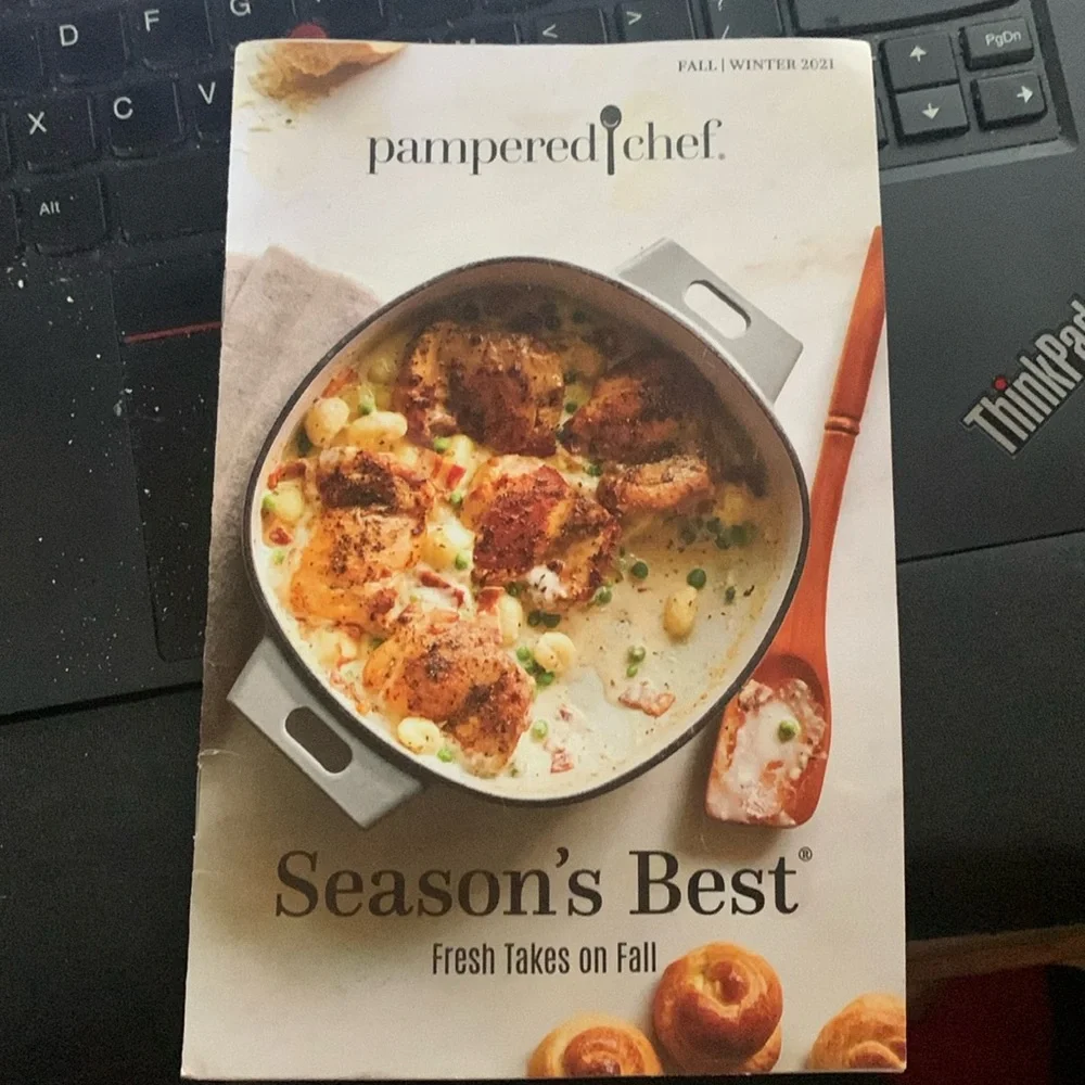 The Pampered Chef Season's Best Cookbook Fall/Winter 2021
